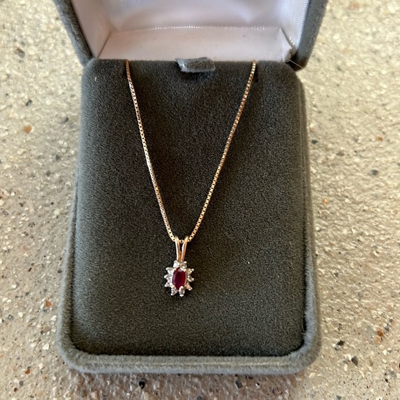Jewelry - 10k gold necklace with ruby and diamond